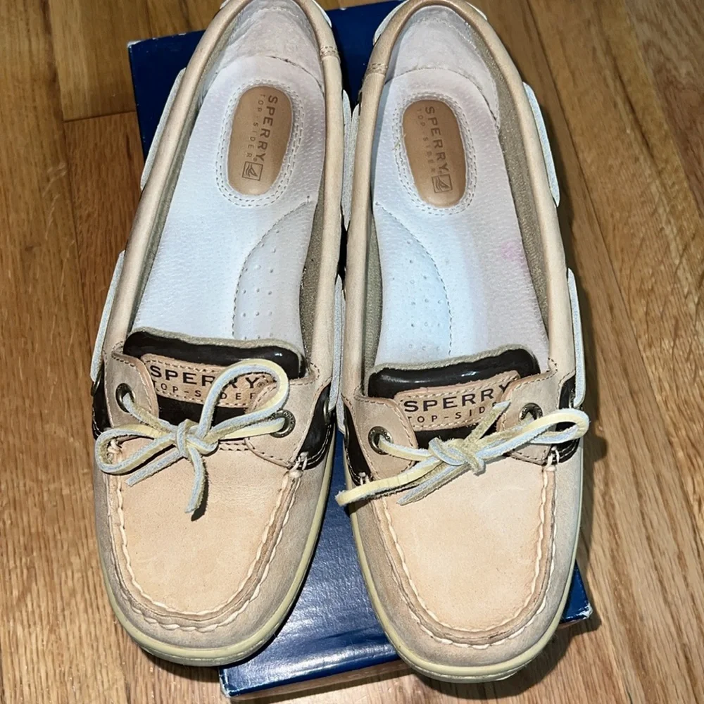 Sperry boat shoes
